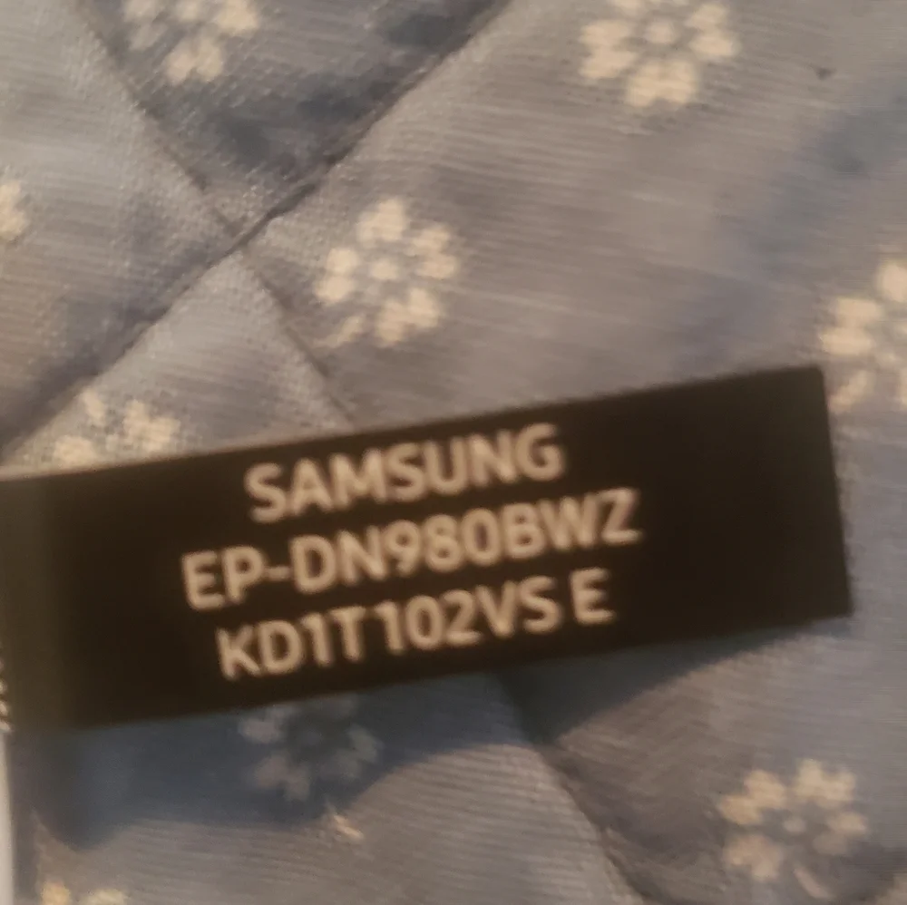 Samsung Factory Original Cable Lightening BRAND NEW NEVER USED